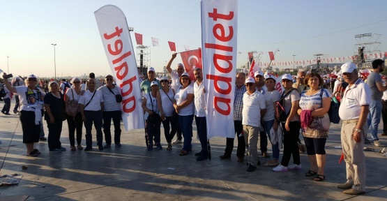 Gerzeli CHP'liler Adalet Yürüyüşünde.