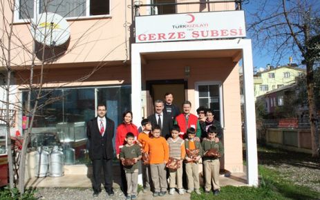 Öğrencilerden Türk Kızılay’ını Ziyaret.